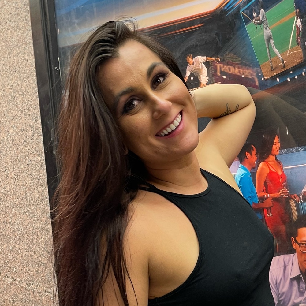 Meet your Posher, Tayler